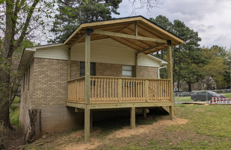 custom deck build by aarons handyman services