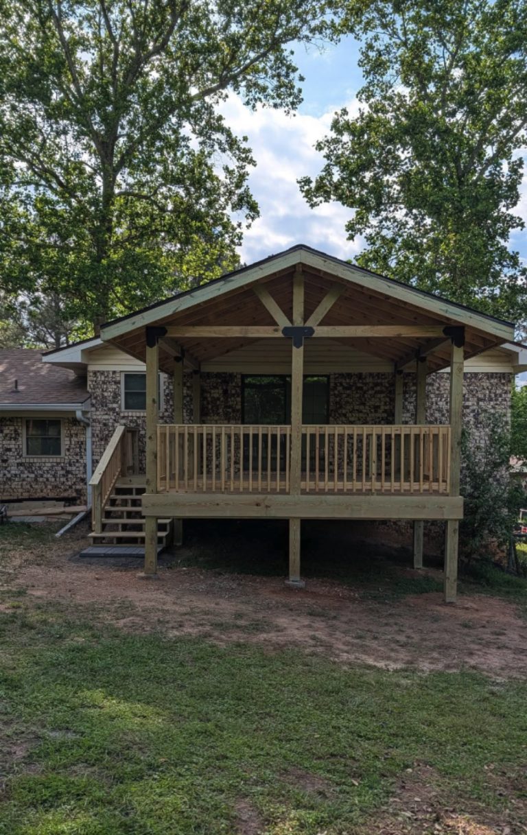 Custom deck built by Aaron's Handyman Services in Hot Springs, AR